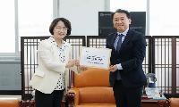 추미애 경기도지사, 이광재 국회 예결위원장 만나